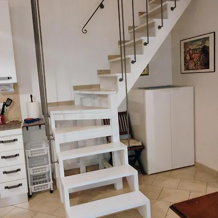 アパート Casa Matrea Con Box Privato サンタ・テレーザ・ガッルーラ