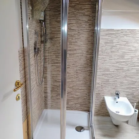Casa Matrea Con Box Privato アパート サンタ・テレーザ・ガッルーラ